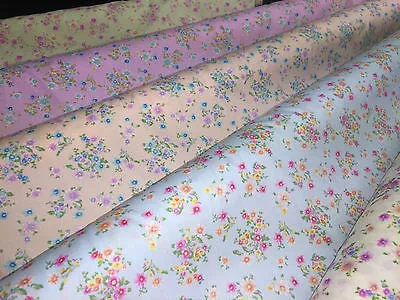 Vintage Ditsy Floral Printed Fabric 100% Cotton Poplin 44" Wide M532 Mtex