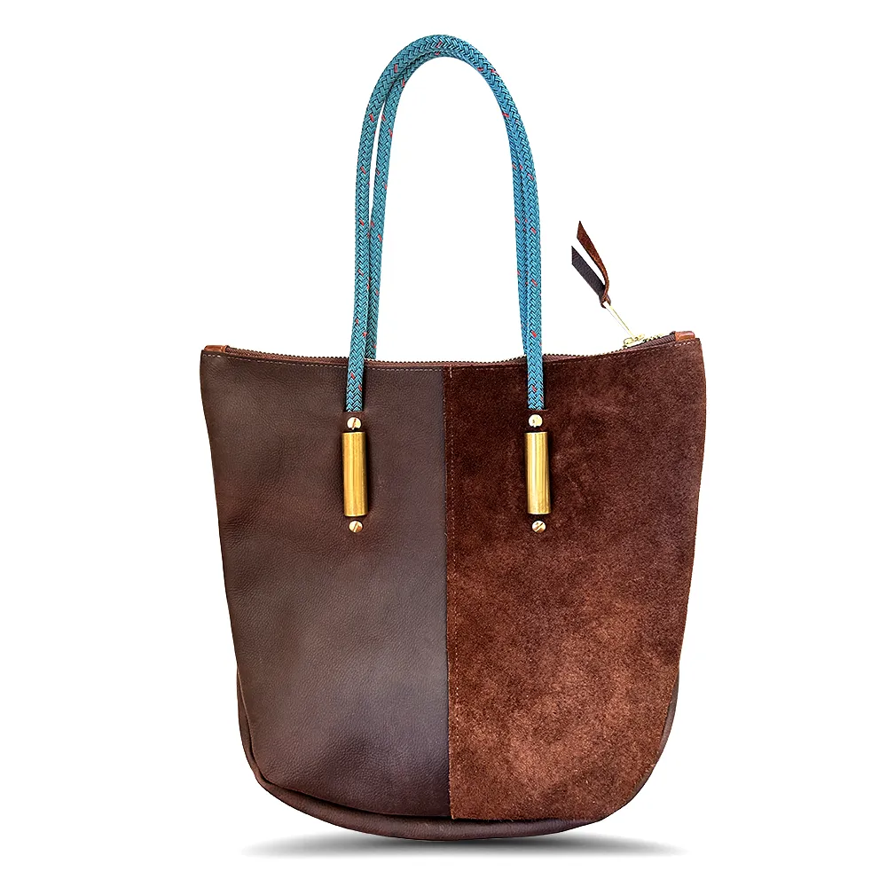 Zip Tote in Brown Leather